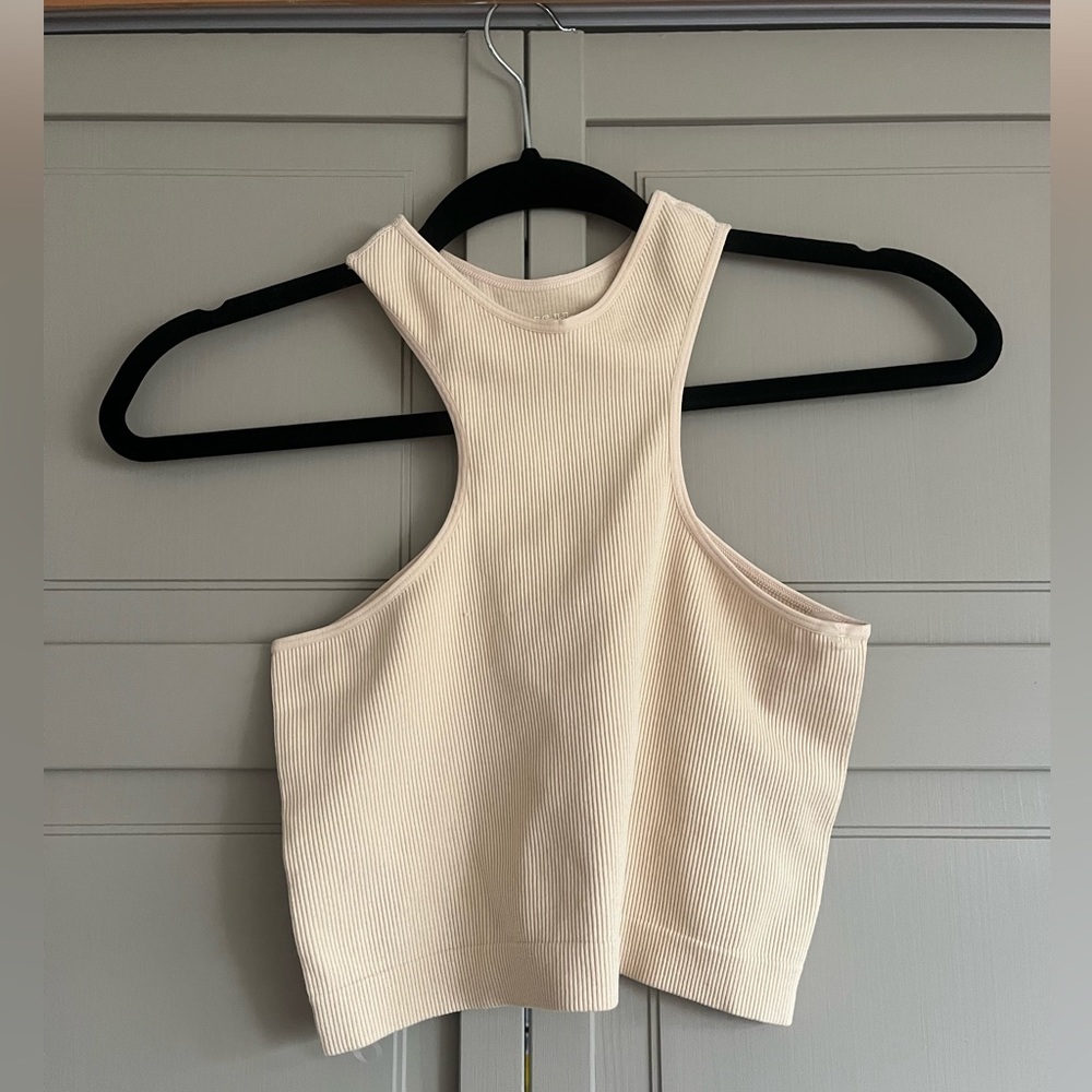 Wild Fable high neck cropped tank in light beige - size small, NWT 🤍